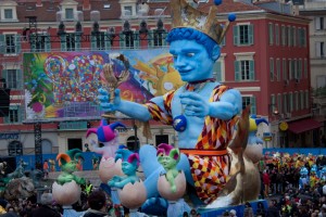 ニースでカーニバル