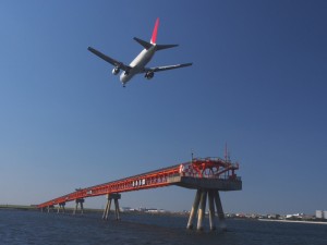 羽田空港を海から撮る